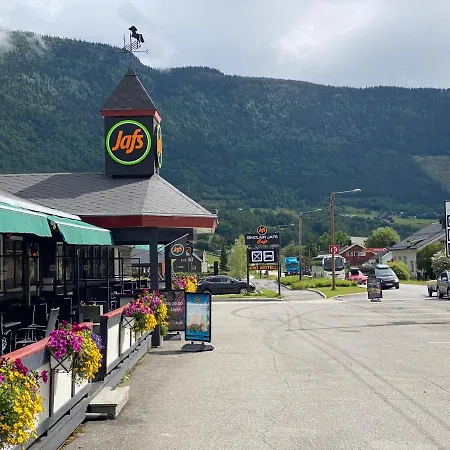 Sinclair Kvam (Oppland)